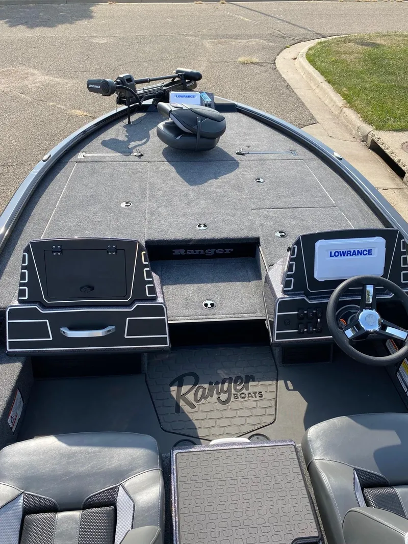 Slide: The Image of 2025 Ranger ALPHA 208 boat interior with advanced navigation system and sleek design. - 7