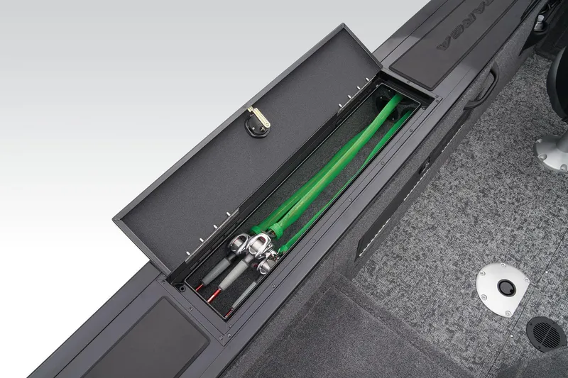 Slide: The Image of Tracker Targa V-18 WT 2025 - 55