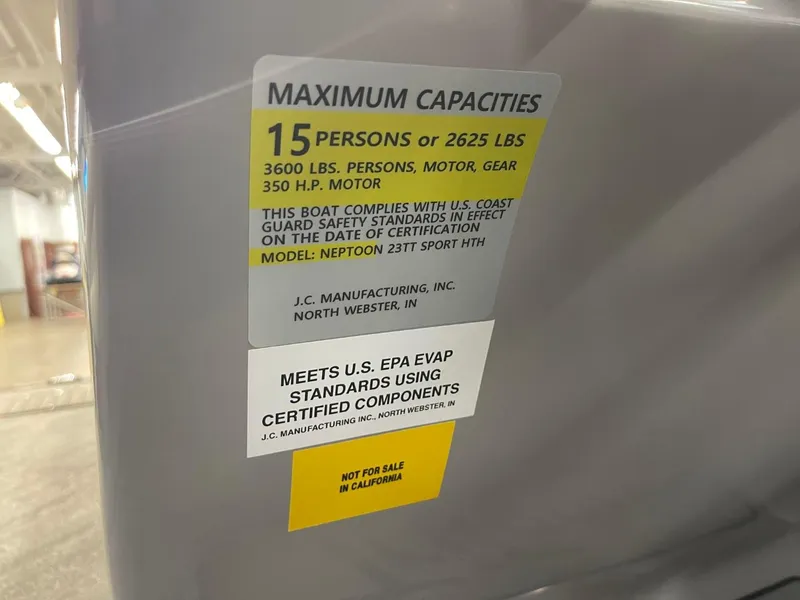 Slide: The Image of Capacity label for 2025 JC Neptoon 23 TT DSL boat, 15 persons or 2625 lbs. - 14