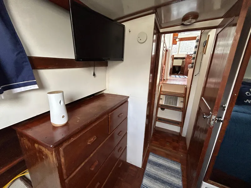 Slide: The Image of Grand Banks 42 Classic 1972 - 52