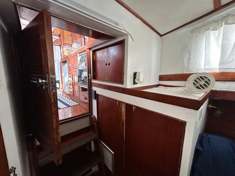 Slide: The Image of Grand Banks 42 Classic 1972 - 61