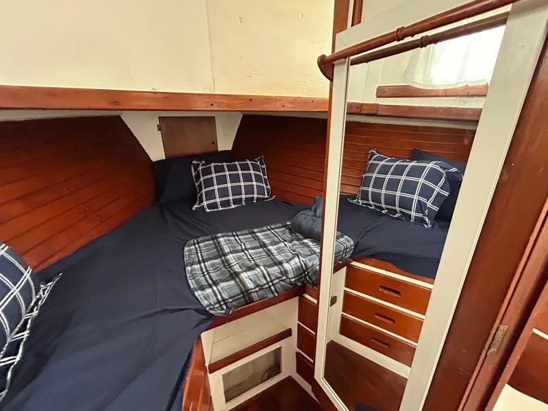 Slide: The Image of Grand Banks 42 Classic 1972 - 63