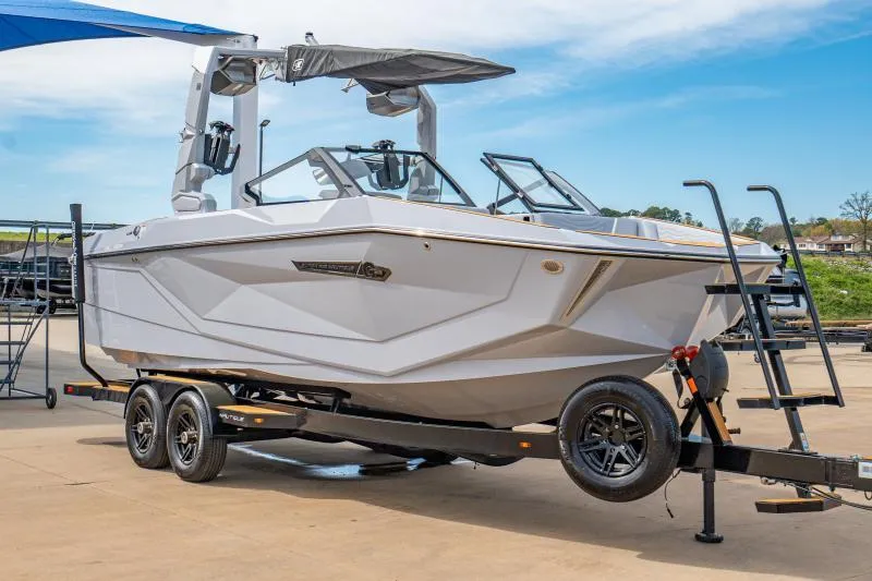 Slide: The Image of Nautique Super Air G23 2025 - 5