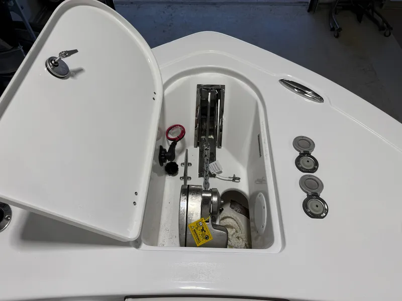 Slide: The Image of Tidewater 232 LXF 2025 - 32