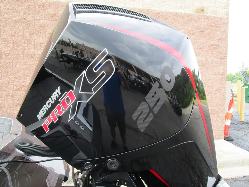 Slide: The Image of Mercury Pro XS 250 engine on a 2025 Ranger Z520 boat, reflecting surroundings. - 19