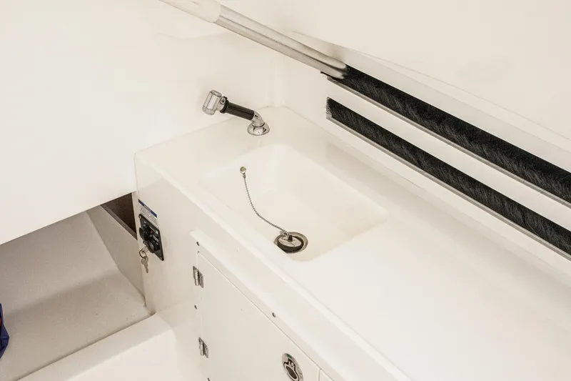 Slide: The Image of Boston Whaler 330 Outrage 2019 - 66