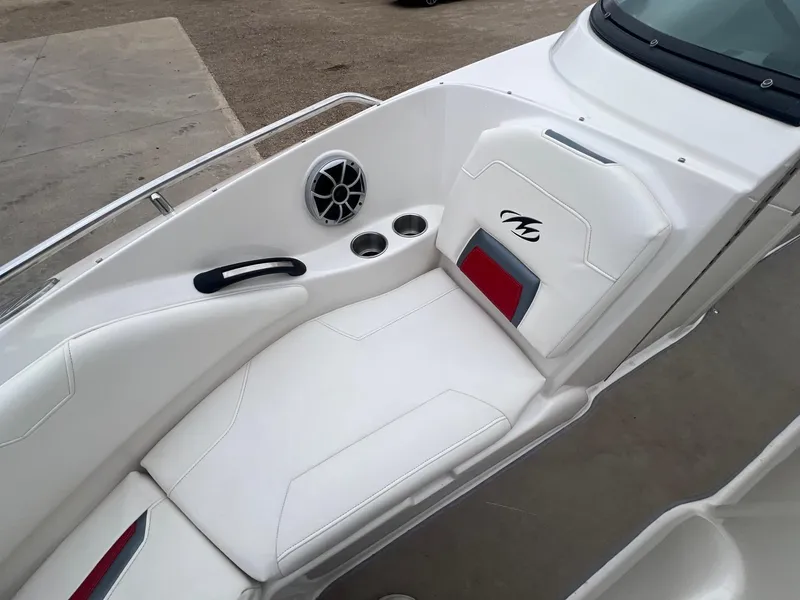 Slide: The Image of Monterey 244FS 2014 - 11