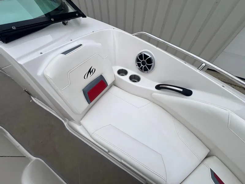 Slide: The Image of Monterey 244FS 2014 - 12