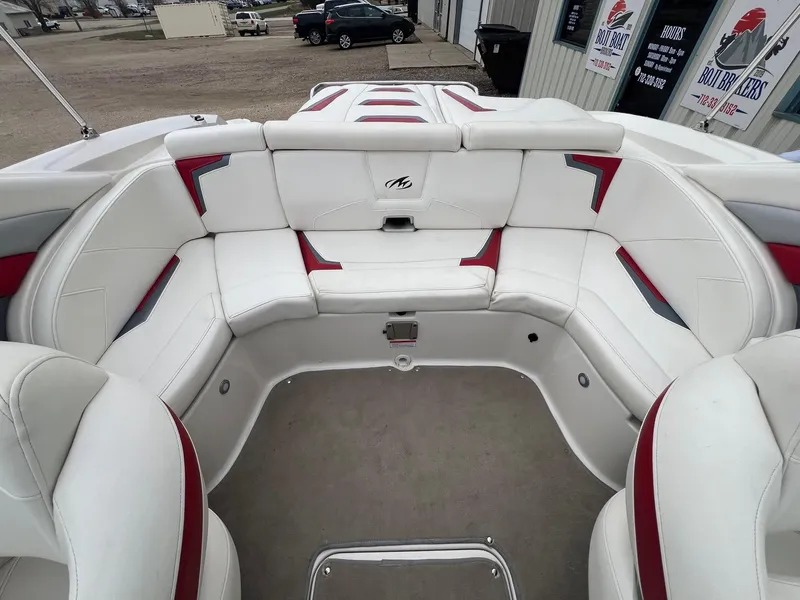 Slide: The Image of Monterey 244FS 2014 - 23