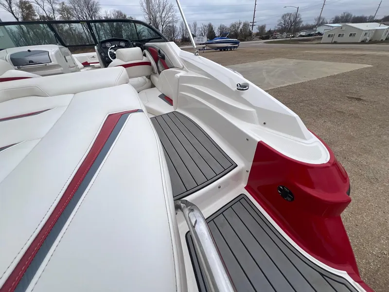 Slide: The Image of Monterey 244FS 2014 - 8