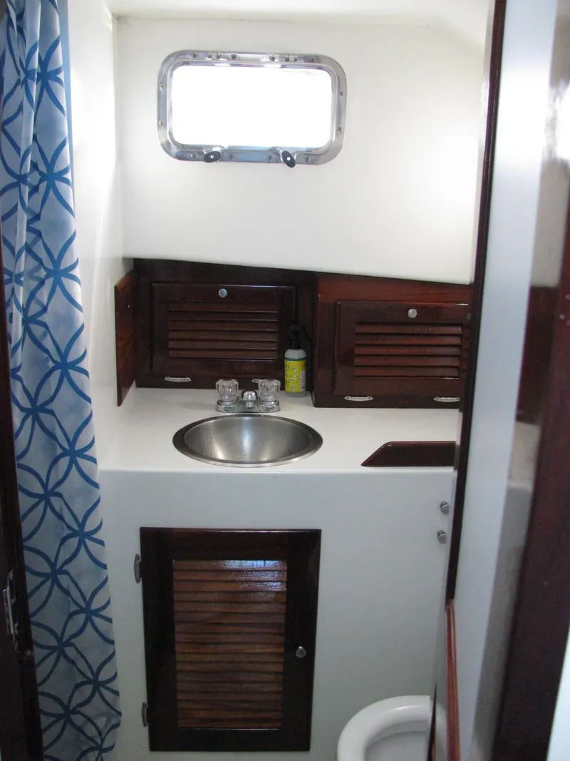 Slide: The Image of Duffy 35 Downeast Cruiser 1998 - 59