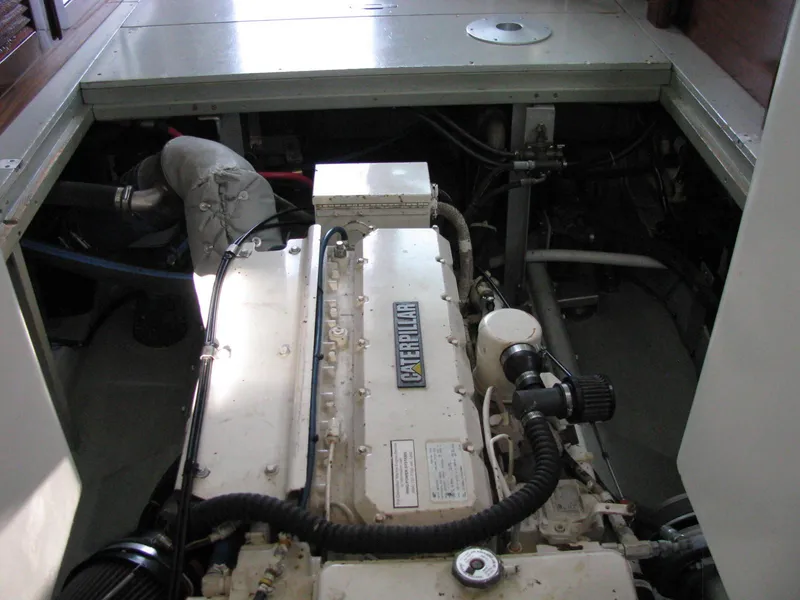 Slide: The Image of Duffy 35 Downeast Cruiser 1998 - 64