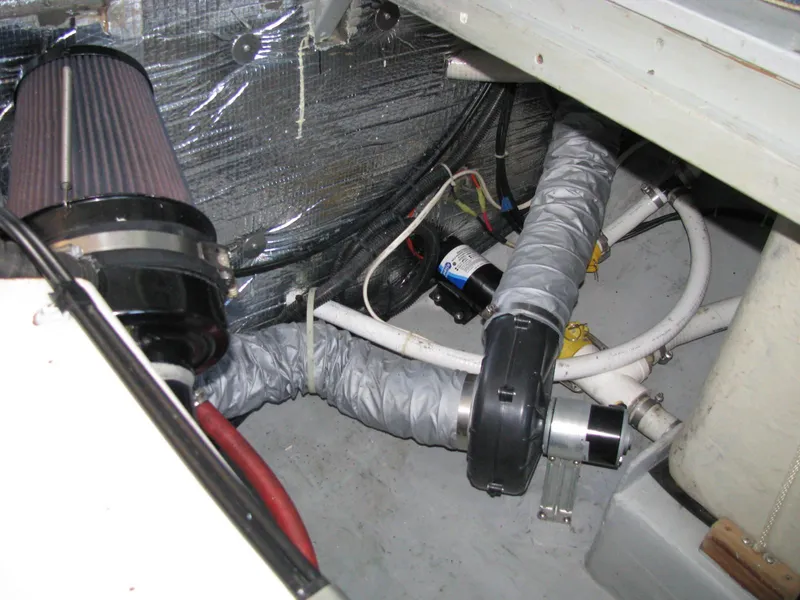 Slide: The Image of Duffy 35 Downeast Cruiser 1998 - 66