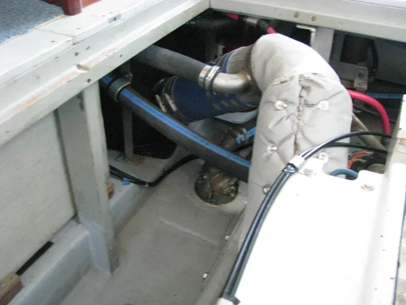 Slide: The Image of Duffy 35 Downeast Cruiser 1998 - 68