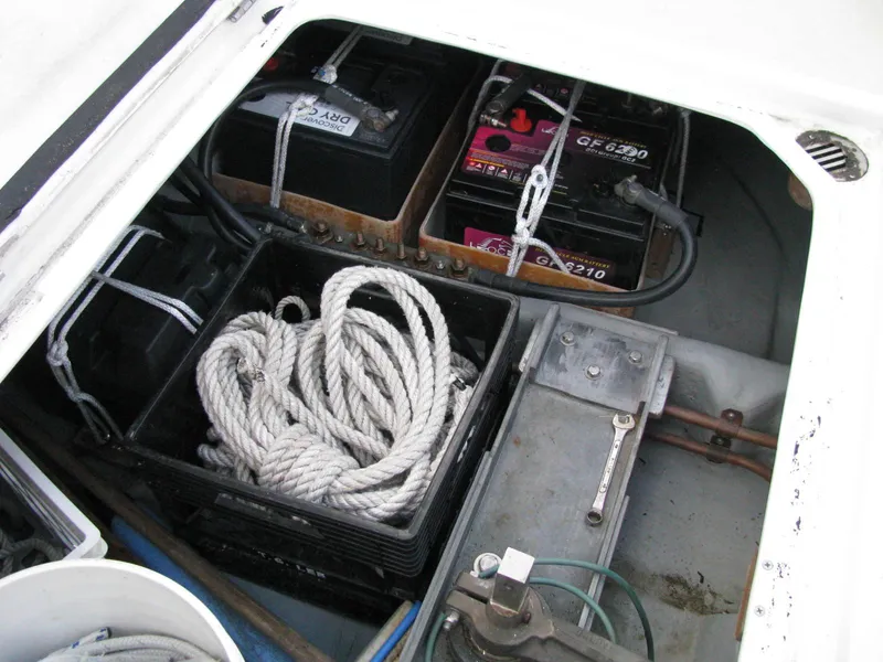 Slide: The Image of Duffy 35 Downeast Cruiser 1998 - 70