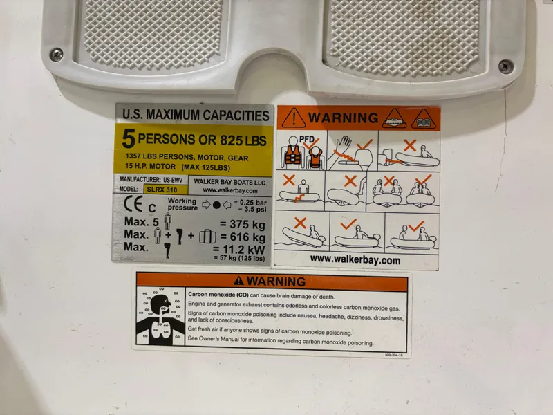 Slide: The Image of Duffy 35 Downeast Cruiser 1998 - 75