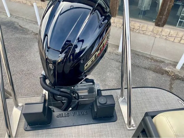 Slide: The Image of SunCatcher Select 322RC 2025 - 10