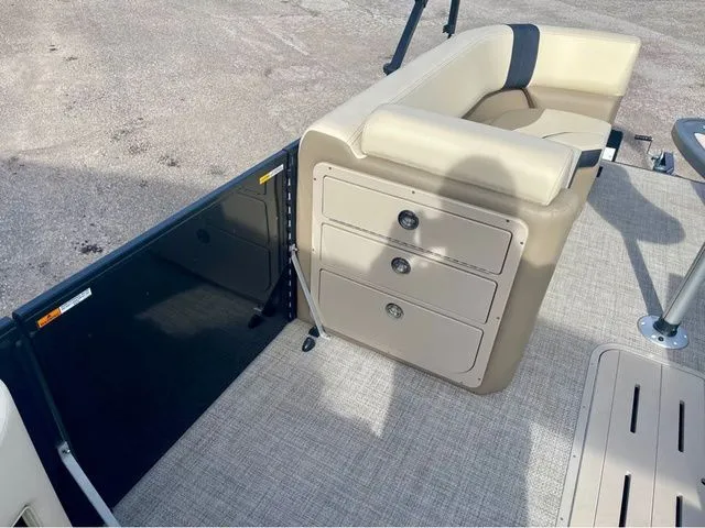 Slide: The Image of SunCatcher Select 322RC 2025 - 13