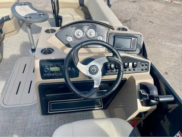 Slide: The Image of SunCatcher Select 322RC 2025 - 14