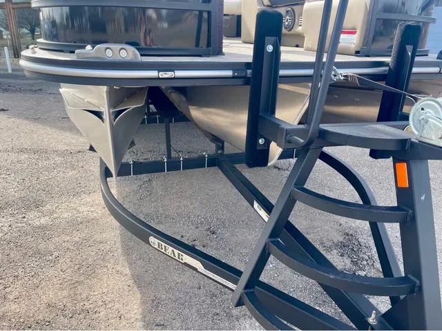 Slide: The Image of SunCatcher Select 322RC 2025 - 20