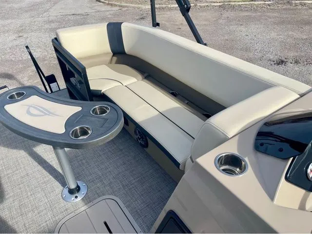 Slide: The Image of SunCatcher Select 322RC 2025 - 3