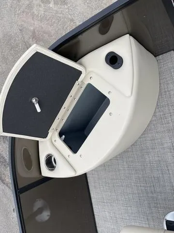 Slide: The Image of SunCatcher Select 322F 2025 - 16