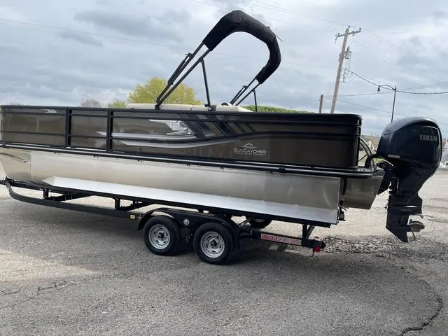 Slide: The Image of SunCatcher Select 322F 2025 - 5