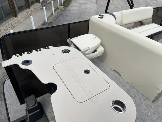 Slide: The Image of SunCatcher Select 322F 2025 - 7