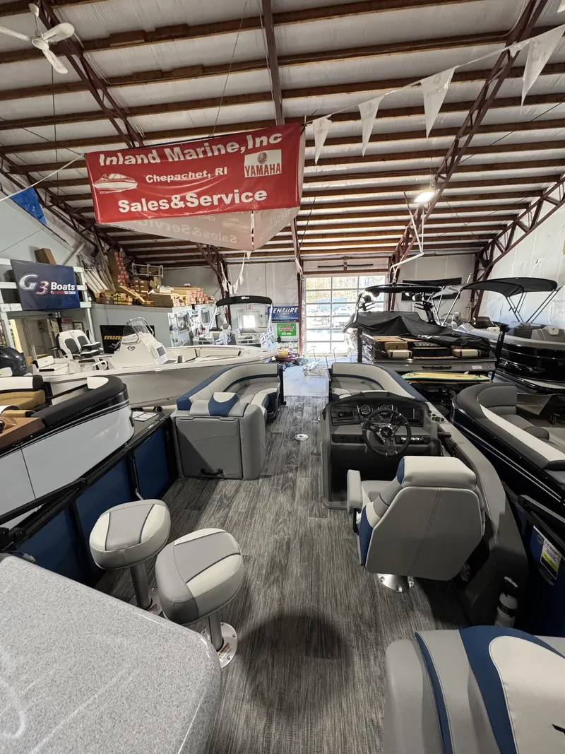 Slide: The Image of Tahoe LTZ 2585 Entertainer 2025 - 4