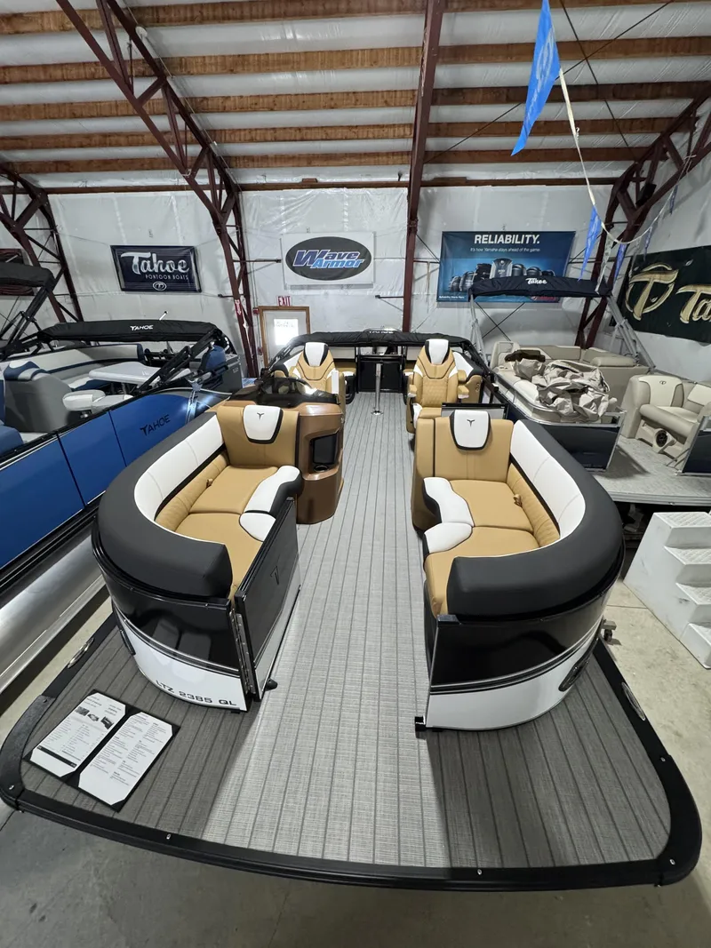 Slide: The Image of Tahoe LTZ 2385 Quad Lounge 2025 - 4