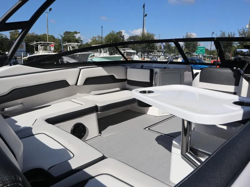 Slide: The Image of Yamaha AR195 2025 - 10