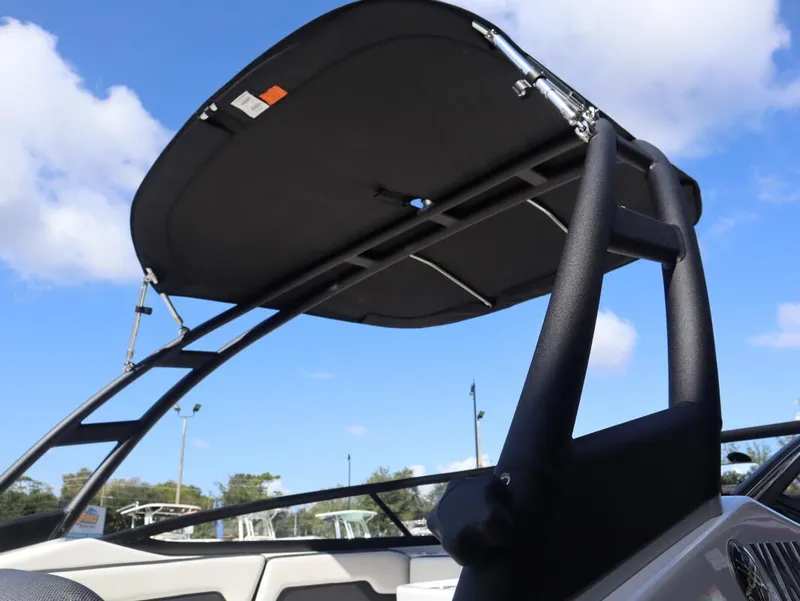 Slide: The Image of Yamaha AR195 2025 - 9