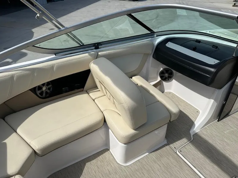 Slide: The Image of Regal 2000 ES 2018 - 16