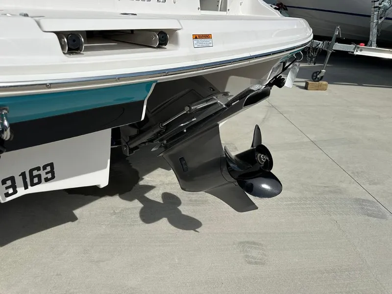 Slide: The Image of Regal 2000 ES 2018 - 25