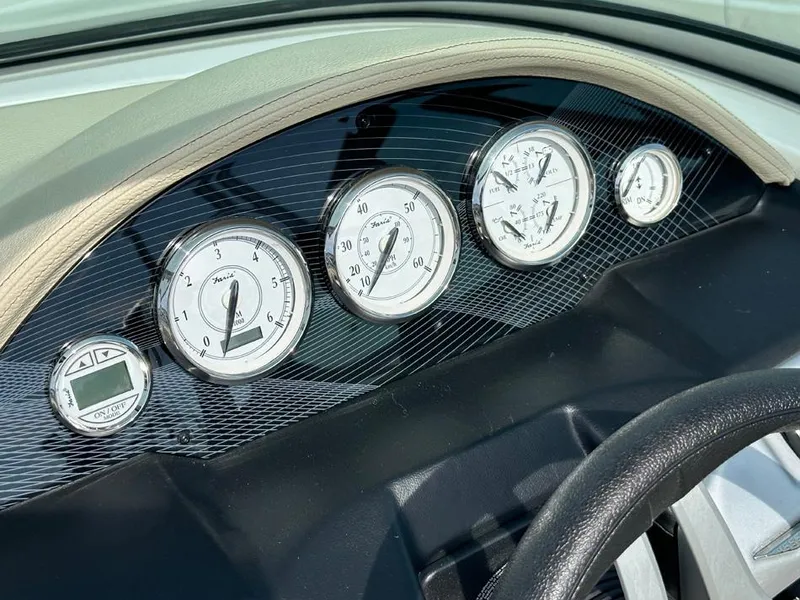 Slide: The Image of Regal 2000 ES 2018 - 8