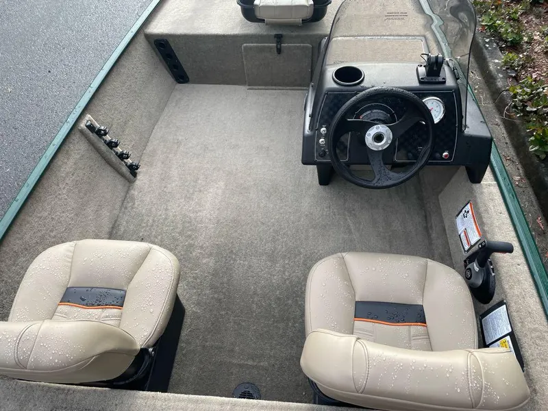 Slide: The Image of Tracker Bass Tracker Classic Limited 2025 - 41