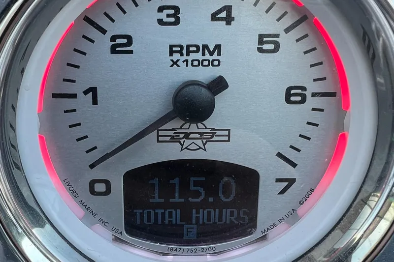 Slide: The Image of Tachometer of 2015 Daves Custom Boats M-29 showing 115 total hours. - 17