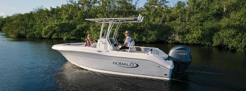 The Image of Robalo R202 Explorer 2027 - 0