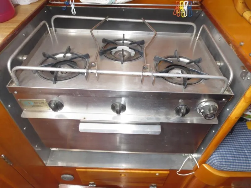 Slide: The Image of Hinckley Yachts Bermuda 40 Yawl Mark III 1974 - 68