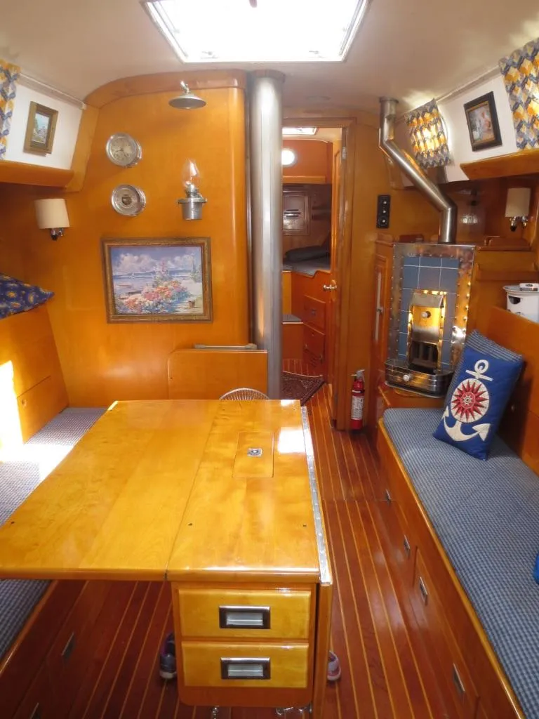 Slide: The Image of Hinckley Yachts Bermuda 40 Yawl Mark III 1974 - 73