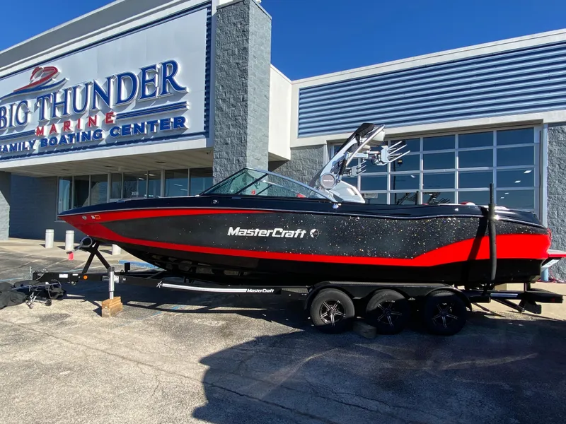 The Image of 2021 MasterCraft X26 boat at Big Thunder Marine dealership. - 0