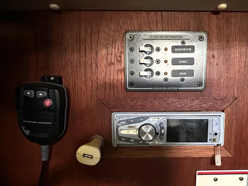 Slide: The Image of Control panel and radio on a 1989 Canadian Sailcraft CS40 yacht. - 23