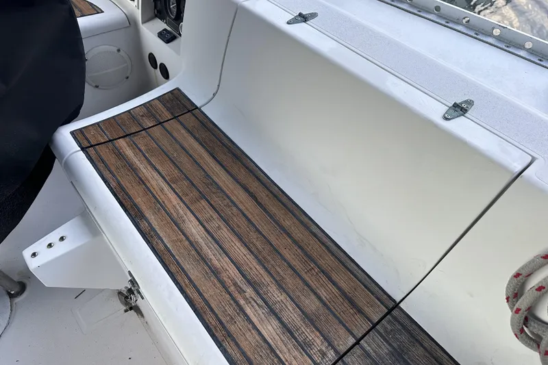 Slide: The Image of Wooden bench seat on 1989 Canadian Sailcraft CS40 sailboat. - 42