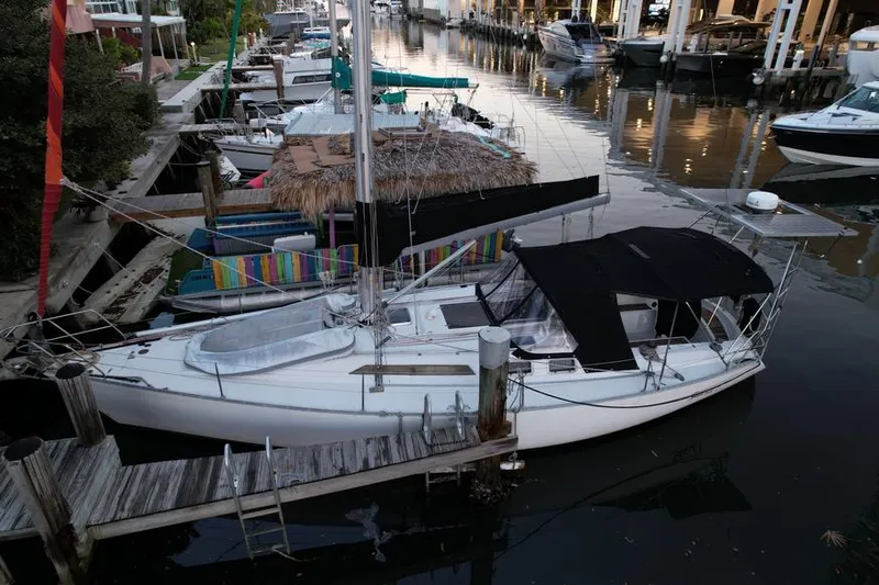 Slide: The Image of Canadian Sailcraft CS40 1989 - 67