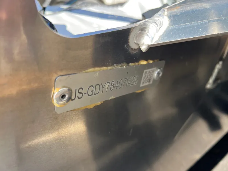 Slide: The Image of Serial number plate on a 2025 Godfrey Sweetwater 2286 C Special Edition boat. - 23