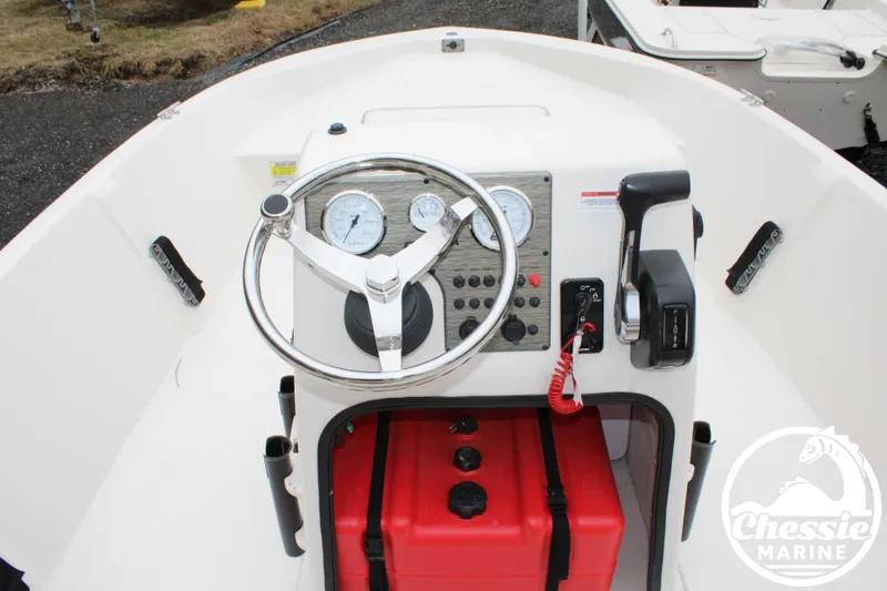 Slide: The Image of Sea Chaser EV198 Sea Skiff 2025 - 6