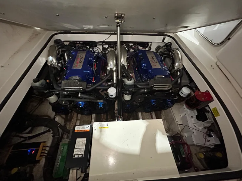 Slide: The Image of Engine Compartment - 33