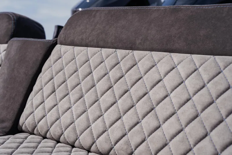 Slide: The Image of 2024 Statement 38 Open boat seat with quilted upholstery, showcasing luxury and comfort. - 42