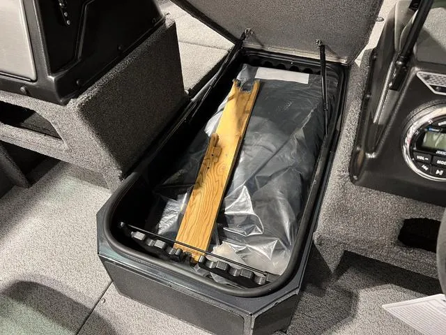 Slide: The Image of Lund 1875 Impact XS Sport 2025 - 20