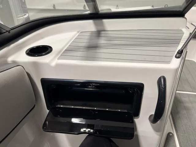 Slide: The Image of Yamaha SX190 2025 - 12